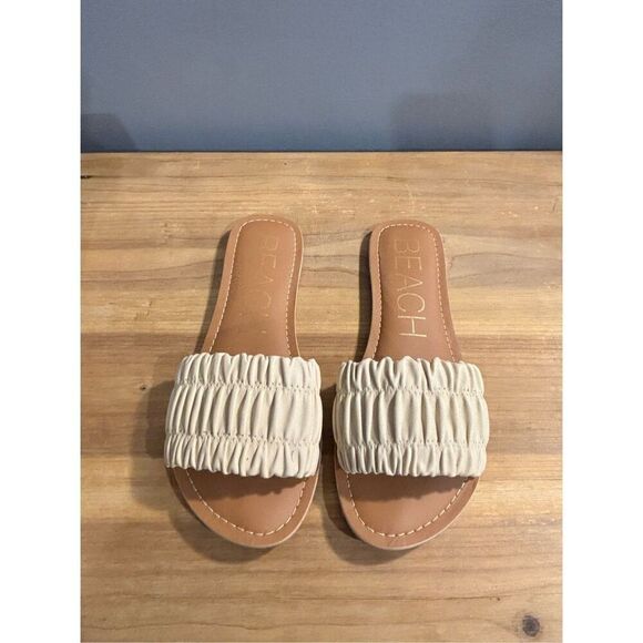 Beach slip on flat sandals, flip-flops size 7 - Picture 1 of 7